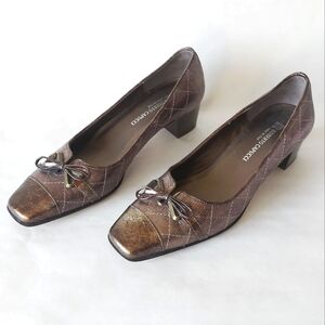 Roberto Capucci Shoes Women Size 8 Bronze Gold Low Heel Bow Tie Comfort Slip-on